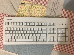 二手机械键盘小丑鱼樱桃红酷冷XT茶轴 白色G80-3000福利车