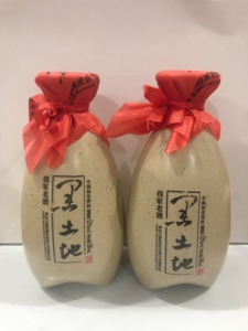 2013年黑土地老酒 纯粮老酒黑龙江名酒,2瓶价,一箱拍6组