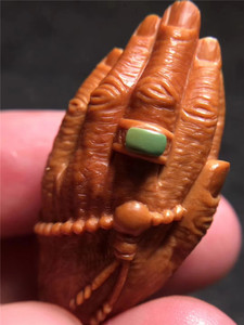 苏工名家手工雕刻虔诚佛手单籽吊坠纯手工核雕橄榄胡男女文玩