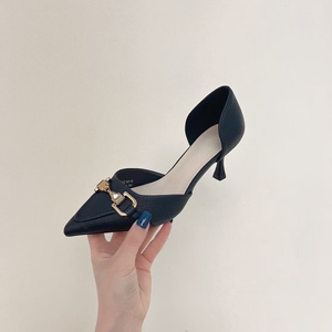 杜米亚尖头猫跟单鞋女2022新复古百搭马衔扣高跟鞋女细跟中空女鞋