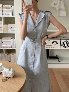 韩国chic夏季法式气质西装领单排扣系带收腰无袖风衣式连衣裙女