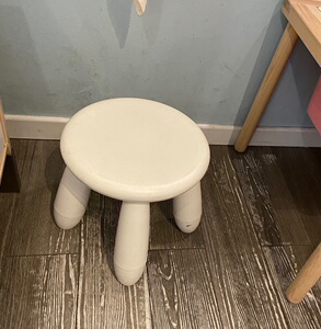 宜家国内代购  玛莫特 儿童凳塑料凳子圆凳时尚凳换鞋凳学习凳