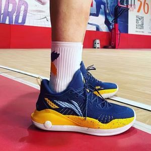 李宁lining 驭帅15代 v2 42男子减震透气实战低帮篮球鞋abas007-1