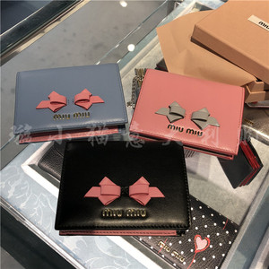 璇小猫在意大利 miumiu缪缪全皮logo款蝴蝶结女士短款钱包小卡包