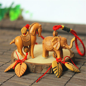 泰国吉祥物大象挂件 仿桃木马骆驼乌龟钥匙扣挂件创意12生肖礼品