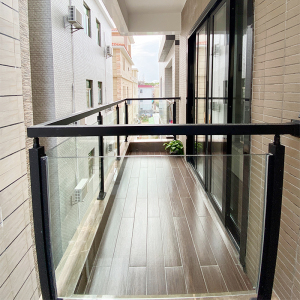 阳台护栏楼梯扶手钢化玻璃阁楼栏杆不锈钢立柱现代简约室内外围栏