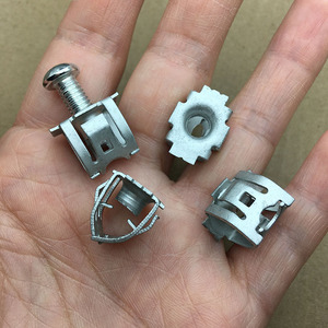 适用于科雷傲 科雷嘉 汽车保险杠前牌照固定螺丝母底座铁卡扣卡子