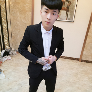 快手红人王老大同款春夏速干料黑色西装外套西服修身精神小伙男款