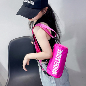 儿童新款斜挎包韩版女童潮酷单肩包男孩户外运动斜挎圆筒包手机包