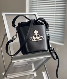 vivienne westwood西太后新款水桶包漆皮土银色星大logo2021夏秋