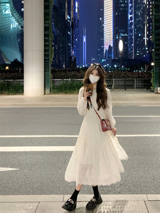 蕾丝刺绣长袖连衣裙子女装气质高级感早春季2024新爆款米白色长裙
