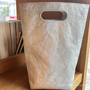 网红揉纹银色挖孔杜邦纸袋定制水洗百搭时尚潮流手提包包订做现货