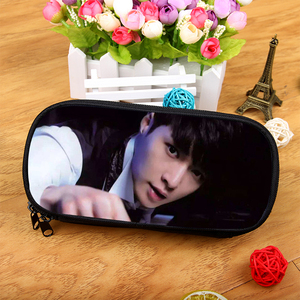 熊堂屋淘宝张艺兴真人q版明星卡通同款手机包收纳袋子手拿包笔袋