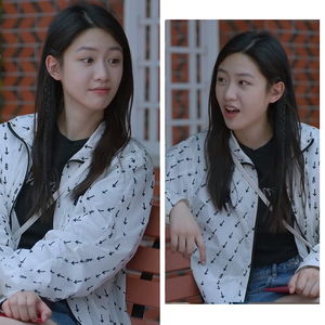 小敏家陈佳佳向涵之同款白色箭头印花外套拉链休闲百搭长袖开衫潮