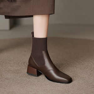 大东短靴女2023新款软皮低跟踝靴法式平跟瘦瘦靴方头时装马丁女靴