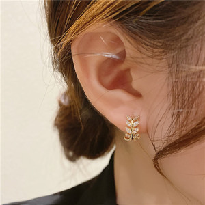 韩国设计感微镶锆石树叶圆圈耳扣气质时尚简约小巧百搭耳圈耳饰品
