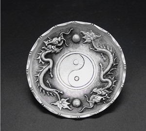 古玩杂项收藏仿古双龙太极八卦盘子仿银盘子铜盘子特价工艺品摆件