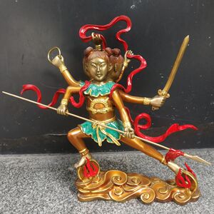 哪吒三太子铜像