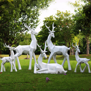 玻璃钢抽象切面鹿雕塑白色几何动物摆件小区绿地庭院景观简约现代