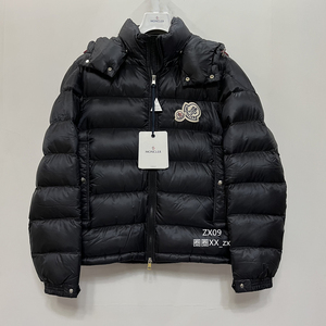 现货 moncler 蒙口刺绣logo男士连帽白鹅绒羽绒服