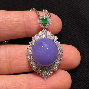 紫蛋翡翠吊坠镶嵌