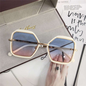 小镜片墨镜男时尚