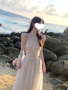 【公主出逃日~】A字吊带连衣裙女夏收腰显瘦海边氛围感裙子
