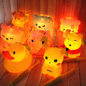 中秋节儿童手提卡通音乐灯笼幼儿园创意2023新款发光塑料玩具花灯