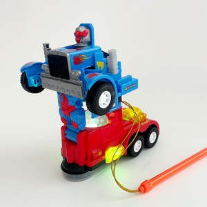 中秋节儿童手提灯笼电动万向发光自动变形机器人卡通拖头汽车玩具