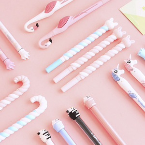 4支卡通造型韩版创意中性笔碳素笔花朵水笔黑色简约签字笔小清新可爱