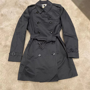 burberry 女款 黑色 双排扣harbourne 风衣 8018340 代购 5.15 m