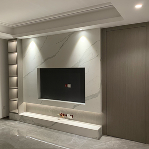 岩板电视背景墙定制客厅简约现代轻奢风实木格栅悬空大理石影视墙