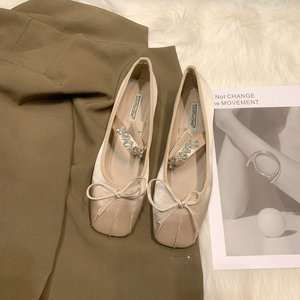 JIJI Studios平底设计感芭蕾舞小众单鞋瓢鞋女春秋新款奶奶鞋防滑