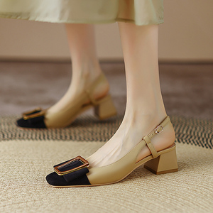 大码40女鞋41胖宽肥脚43复古马衔扣包头凉鞋小码313233玛丽珍方头