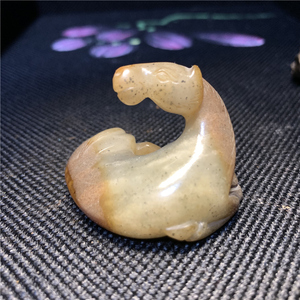 中古玉宋代红沁玉马唐宋玉器放漏价