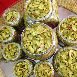 3瓶包邮地瓜酸农家自制广西信都瓜皮酸榨菜开胃下饭菜酸菜500克