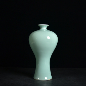 清仓微瑕龙泉青瓷梅瓶玉壶春中式复古花瓶摆件玄关装饰美人醉瓶