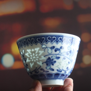 景德镇复古青花玲珑手绘缠枝莲茶杯中式品茗杯主人杯古玩陶瓷器