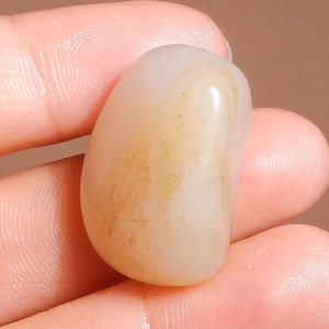 方言和田玉精品特惠新疆玉龙河高白荔枝肉洒金皮熟籽料原石戒面a