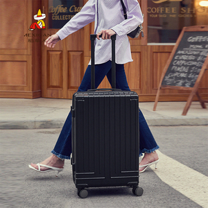 稻草人行李箱女小型轻便20寸万向轮拉杆箱24寸密码箱男旅行箱皮箱
