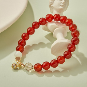 手链红珠子本命年