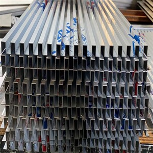 304不锈钢长城板凹凸格栅金属隔断拉丝玫瑰金室内背景装饰木纹板