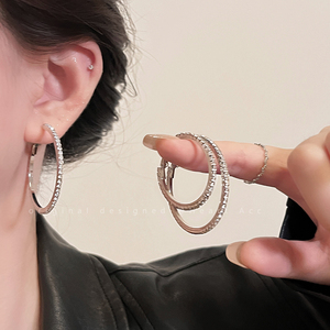 S952银针微镶锆石大圈耳圈女欧美风夸张个性耳环小众设计简约耳饰