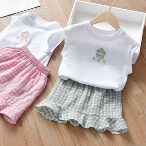 女童套装新款洋气女宝宝运动薄款两件套纯色背心+格子裙休闲套装