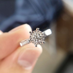 18k金30分车花显大钻石戒指女 群镶钻石六爪gia钻戒 时尚满钻戒指