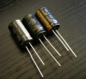 全新elna伊娜cerafine(roa) 系列金字音频发烧电容 100uf 50v
