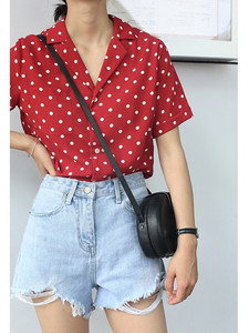 设计感小众v领浆果红波点短袖衬衫女夏季复古港风西装领衬衣薄款