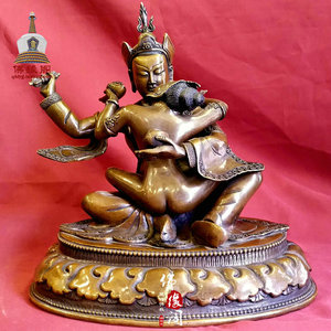 尼泊尔高档精品紫铜雕花纹 双身莲花生大士佛像 高28cm