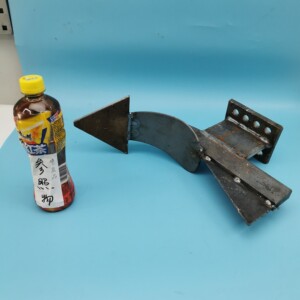 犁体犁头旋耕机中间牛犁梨头尖微耕机耐磨小犁头高强度农用加厚