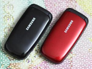 三星翻盖手机老年机